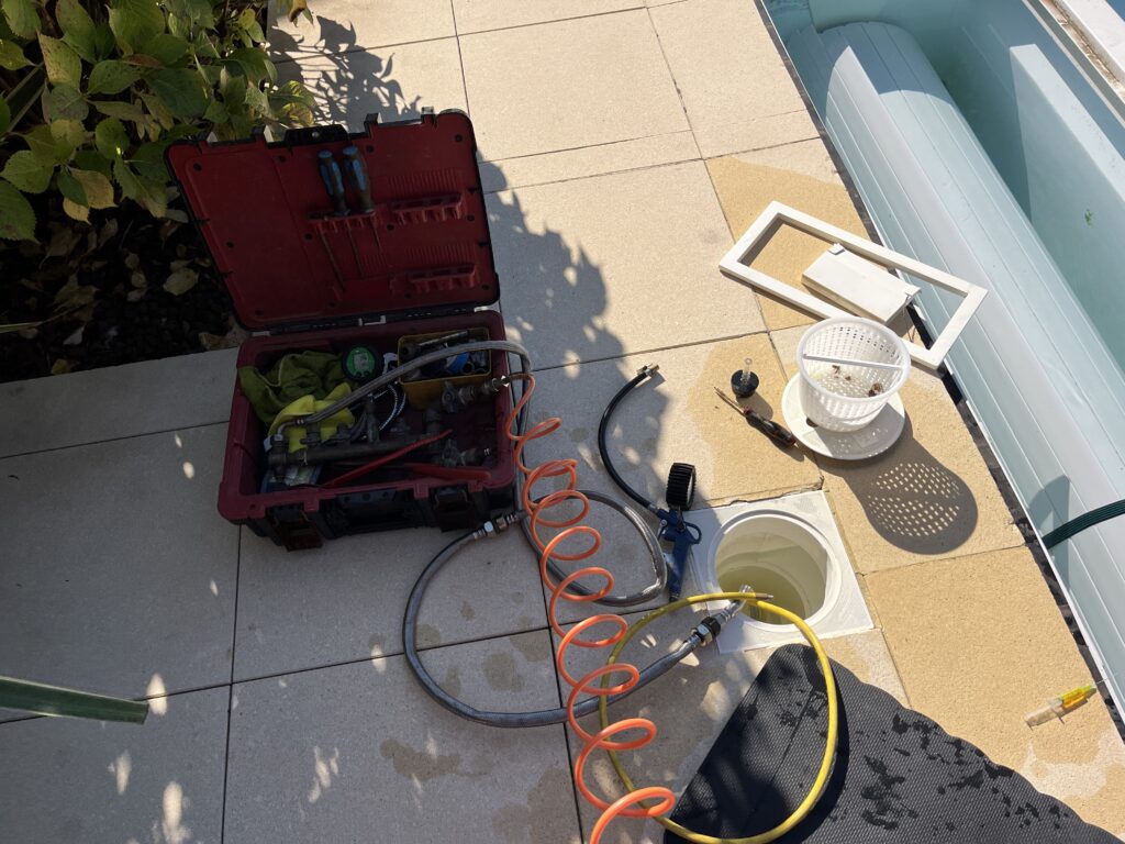 Mise en pression du réseau skimmer de la piscine à Saint Médard en Jalles