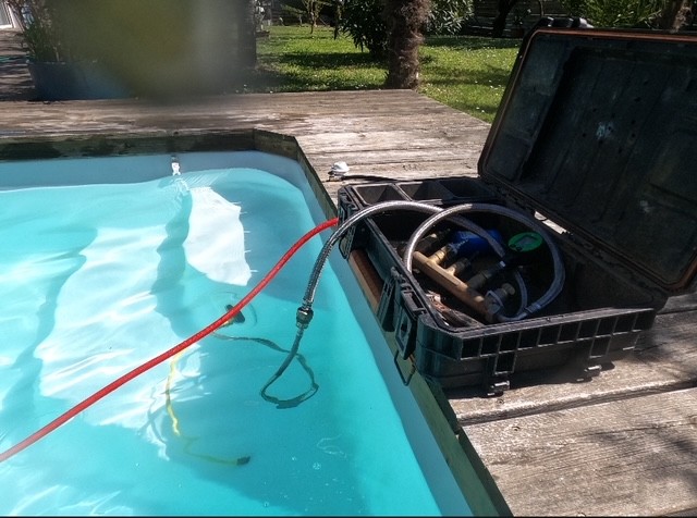 Mise en pression des refoulement de la piscine coque à Gujan Mestras