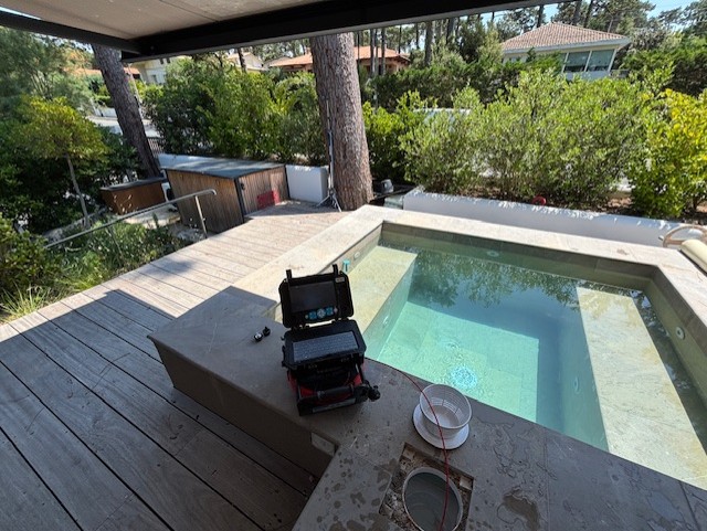 Confirmation de la fuite piscine par caméra endoscopique